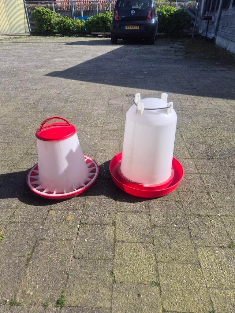 kippenvoerbak en waterbak en warmtelamp, Dieren en Toebehoren, Pluimvee | Toebehoren, Ophalen, Drinken en Voederen