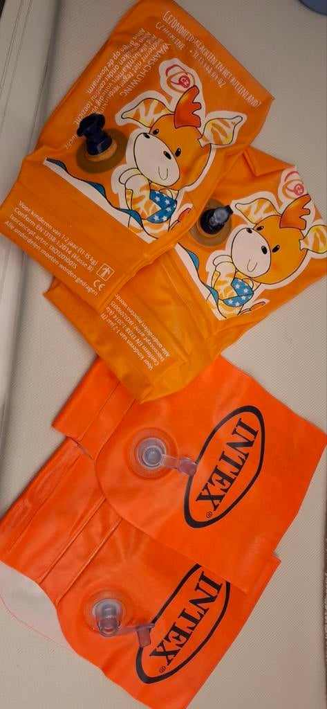 Zwembandjes, Ophalen