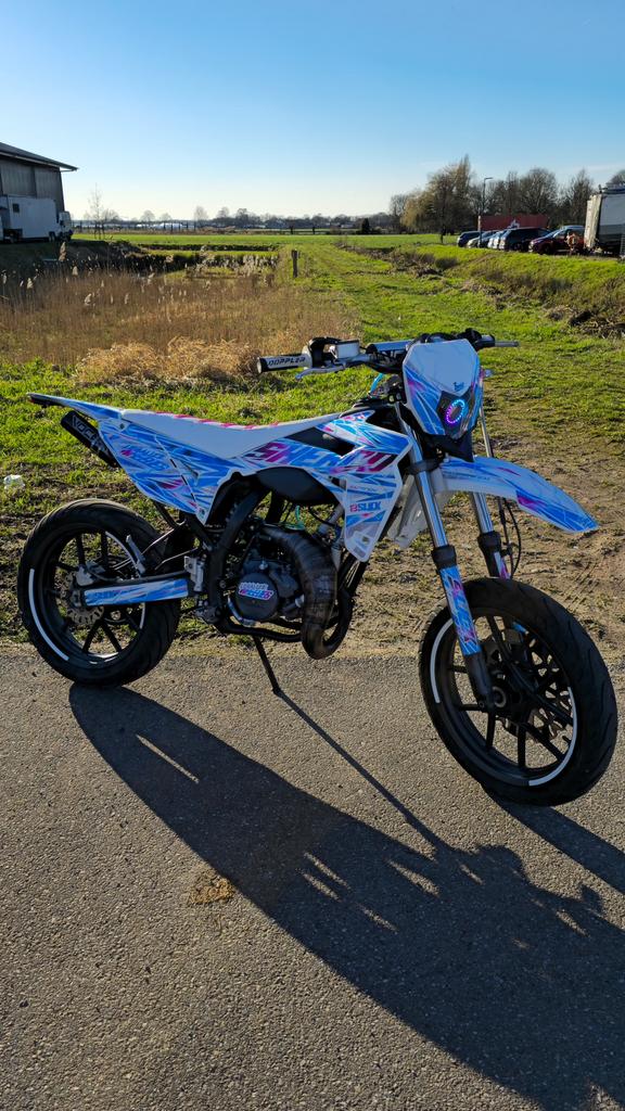 Sherco sm r 70cc 2023 custom, 6 versnellingen, 70 cc, Zo goed als nieuw, Ophalen