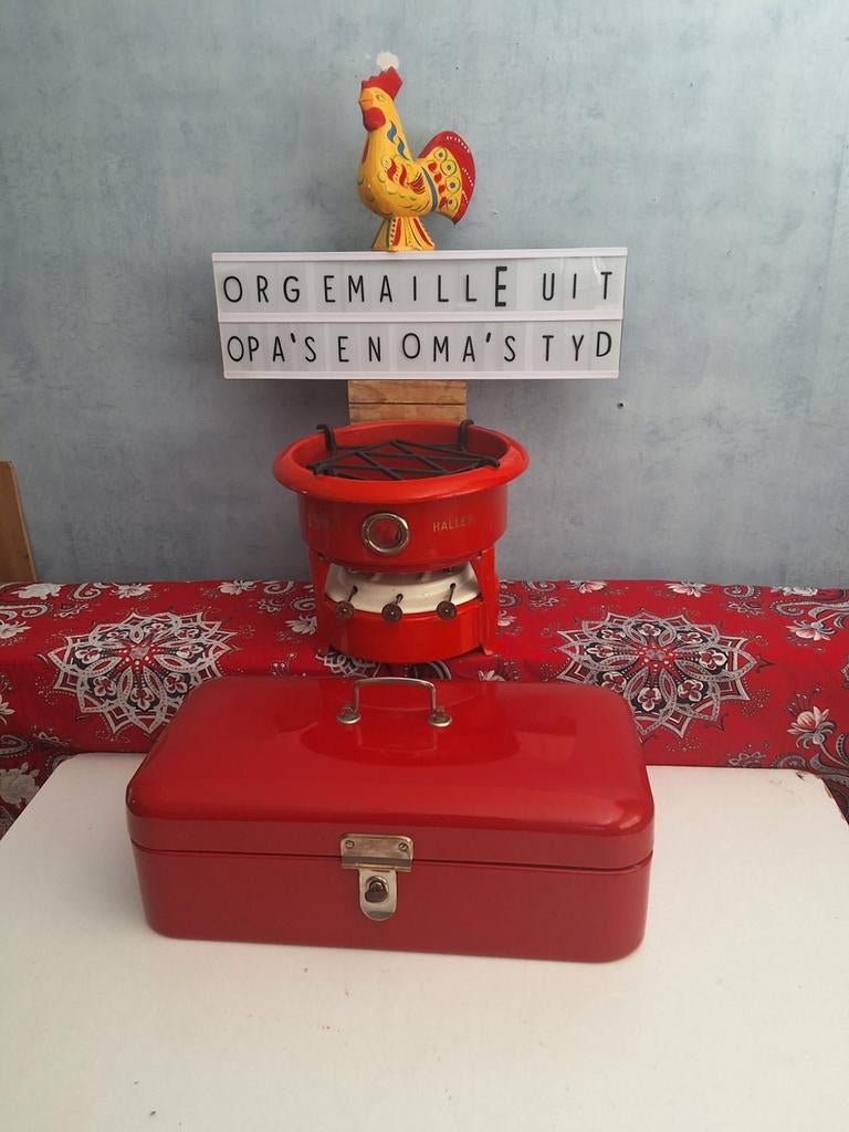 T.K. compleet oliestel én 'n echte emaille broodtrommel 8f., Ophalen of Verzenden