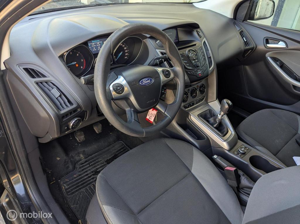 Ford Focus Wagon 1.6 TDCI Nw APK 2011|Airco|Navi|Stoelverw., Euro 5, Stof, Electronic Stability Program (ESP), 680 kg
