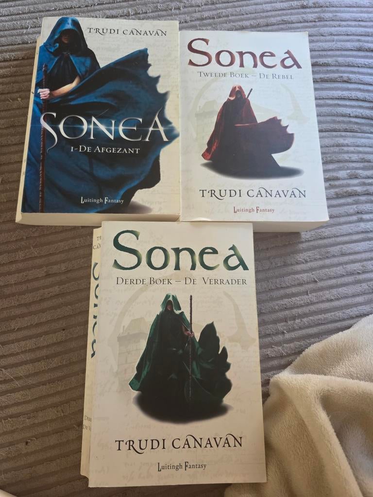 Trudi canavan Sonea, Boeken, Ophalen of Verzenden, Zo goed als nieuw