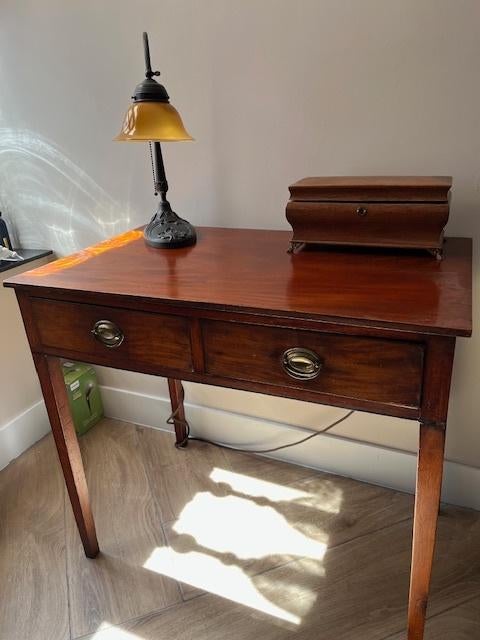 antiek tafeltje mahonie, Ophalen