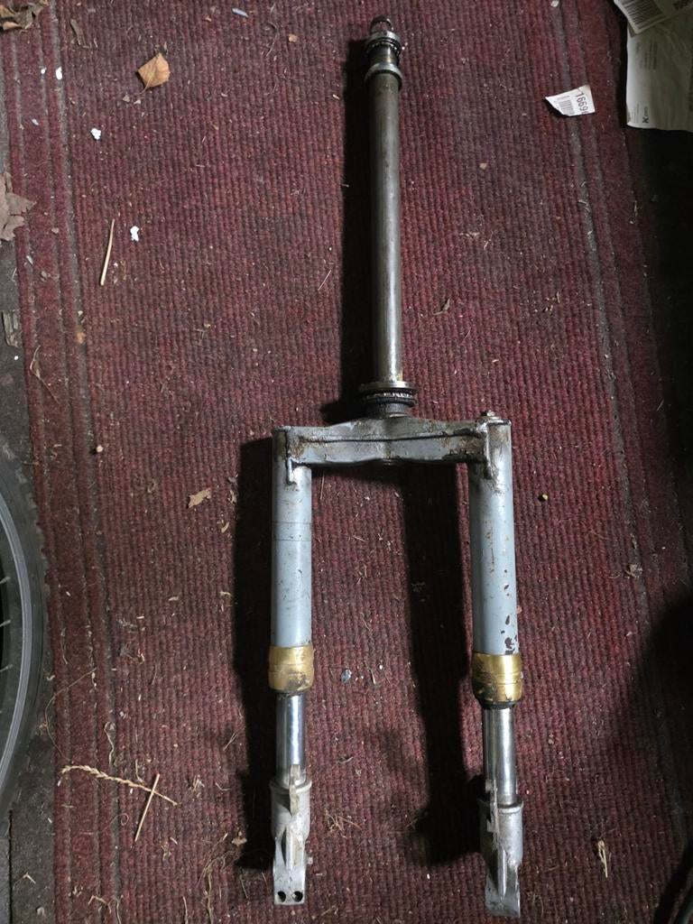 gilera runner voorvork gouden ringen 100% recht, Ophalen