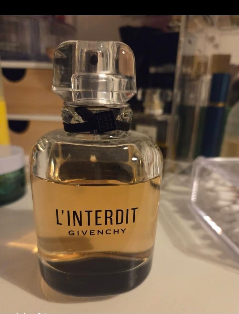 Givenchy L'Interdit parfum 125ml, Sieraden, Tassen en Uiterlijk, Uiterlijk | Parfum, Ophalen of Verzenden, Zo goed als nieuw