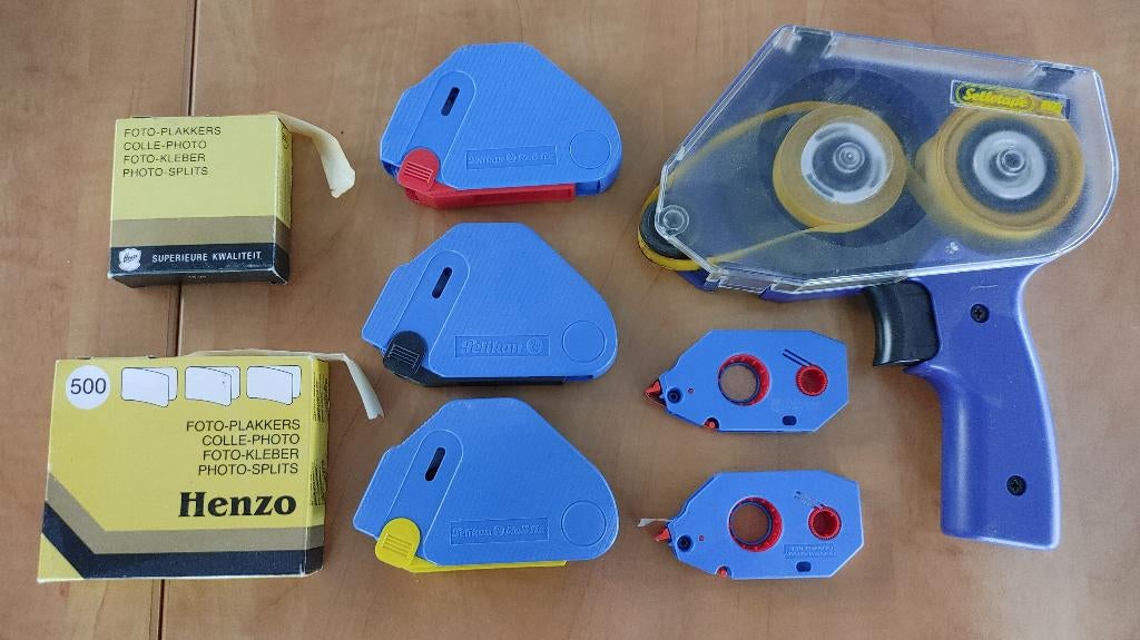 Henzo fotoplakkers, fotohoekjes en fototape systeem, Ophalen of Verzenden, Zo goed als nieuw, Fotoalbum-accessoire