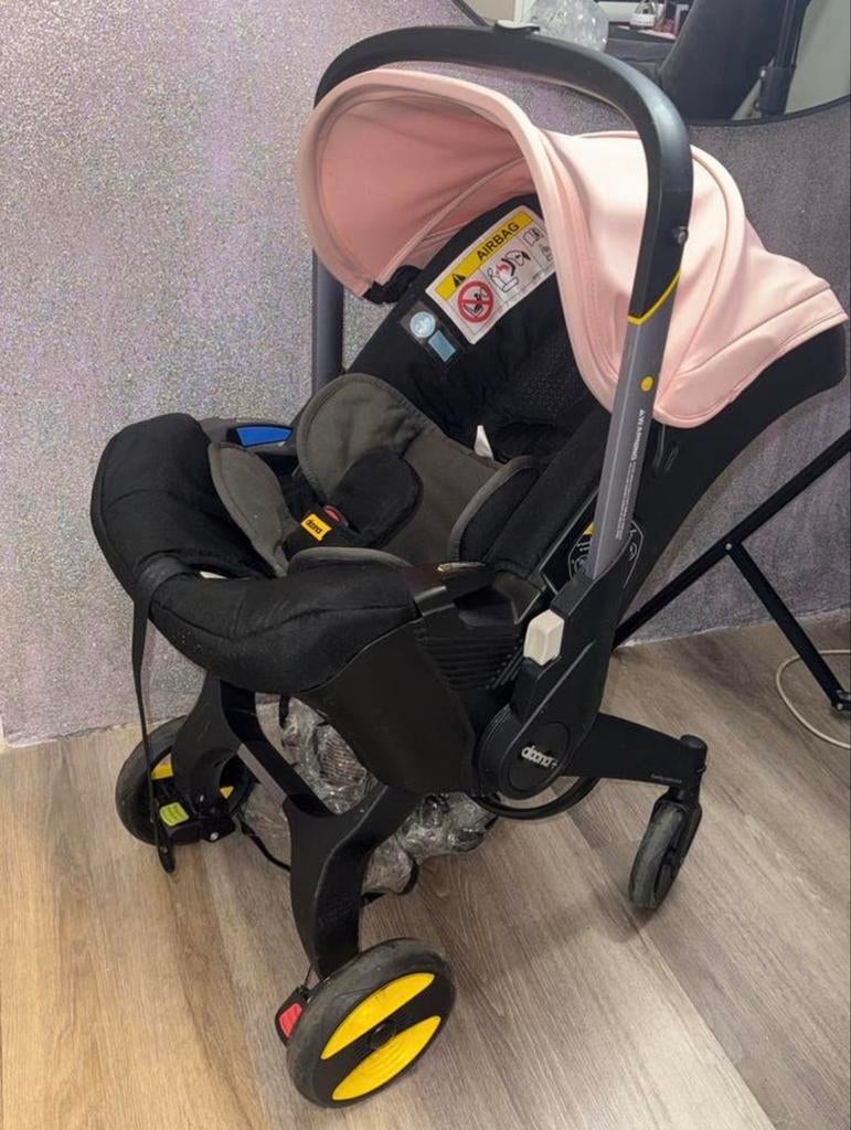 Doona autostoel kinderwagen, Autogordel, Zijbescherming, Zo goed als nieuw, 0 t/m 13 kg