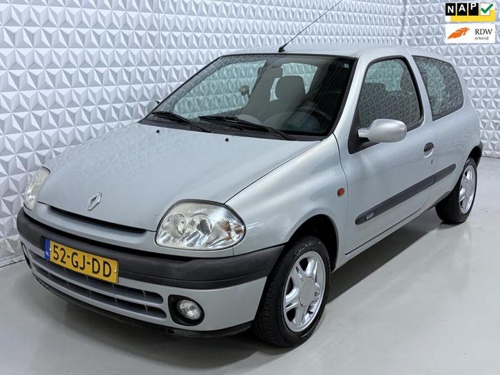 Renault Clio 1.2 RN in nette/verzorgde staat! 186.000km (200, Auto's, Renault, Bedrijf, Te koop, Clio, Airbags, Centrale vergrendeling