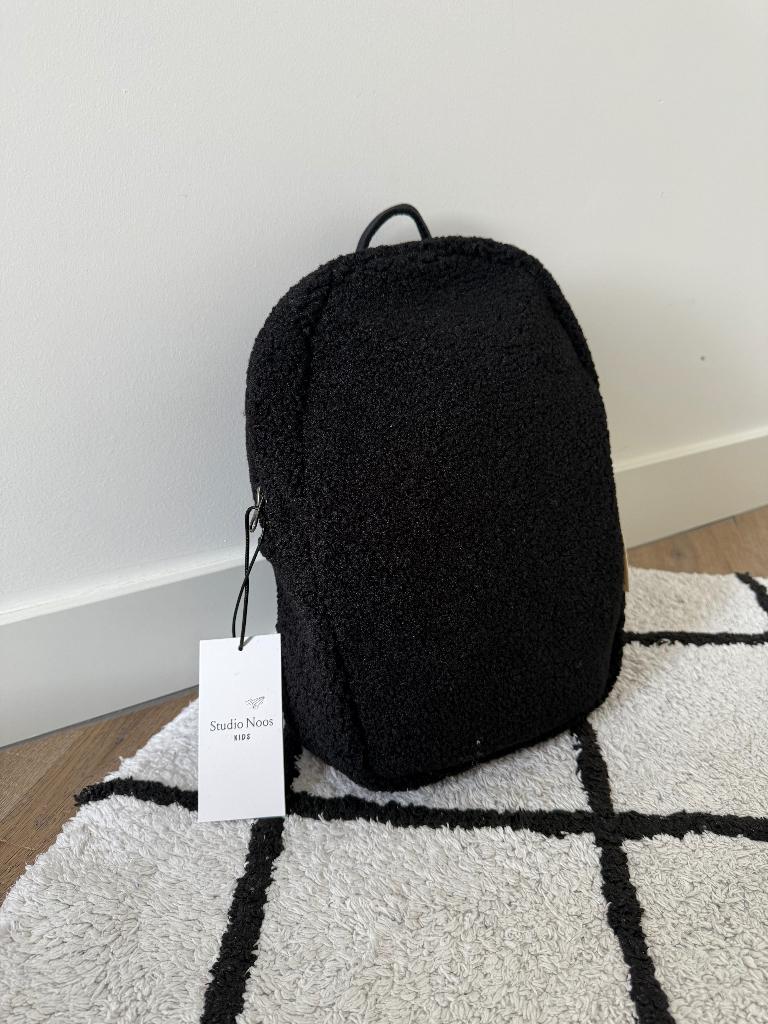 Nieuw zwart teddy Studio Noos mini peuter rugzak backpack S, Overige merken, Nieuw, Ophalen of Verzenden, Minder dan 25 cm
