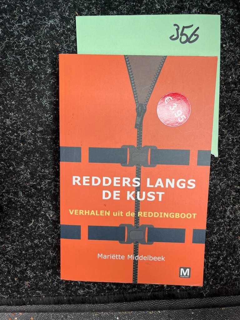 Redders langs de kust: Verhalen uit de Reddingboot, Ophalen of Verzenden, Zo goed als nieuw