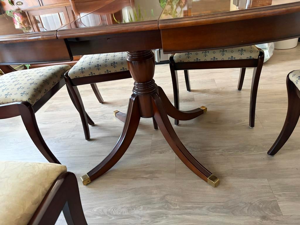Nette eettafel met 6 stoelen, Ophalen, Zo goed als nieuw, 6 tot 8 stoelen