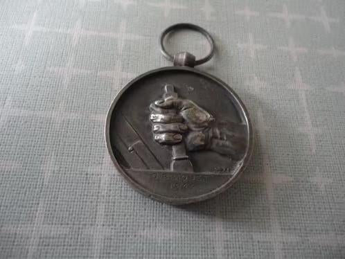 Franse Médaille d'honneur des cheminots, Spoorwegen 1944, Postzegels en Munten, Verzenden, Overige materialen, Buitenland