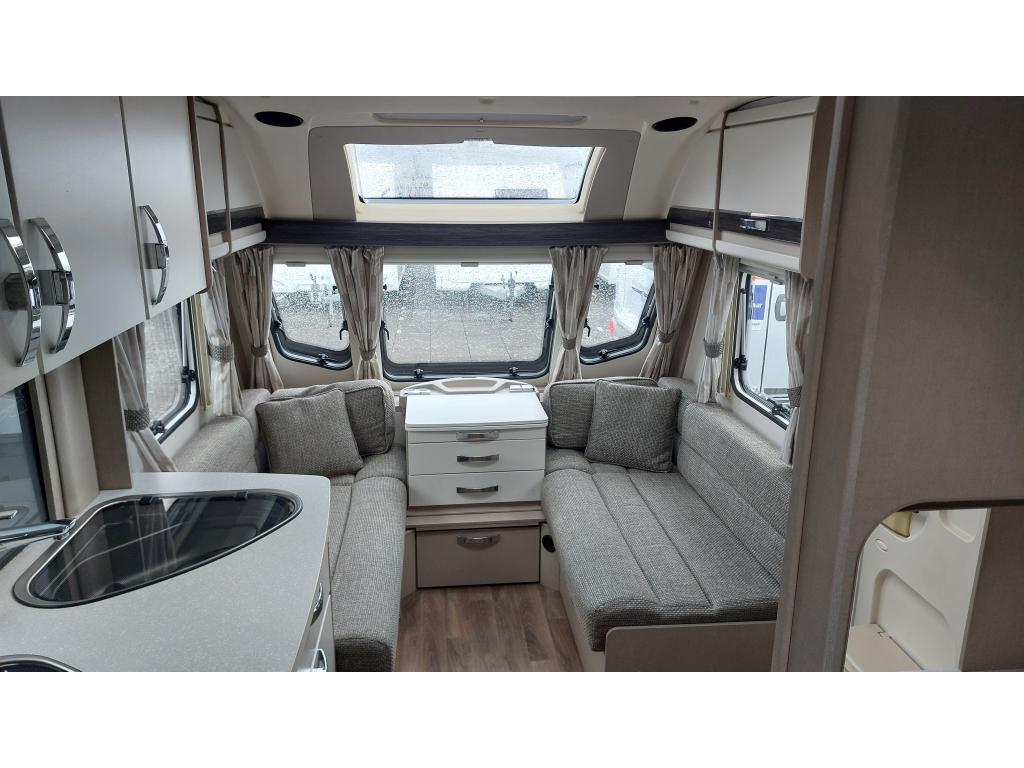 Swift Mondial 490 SE MODEL 2017 + VEEL OPTIES, Bedrijf, Overige typen, Swift, 5 tot 6 meter