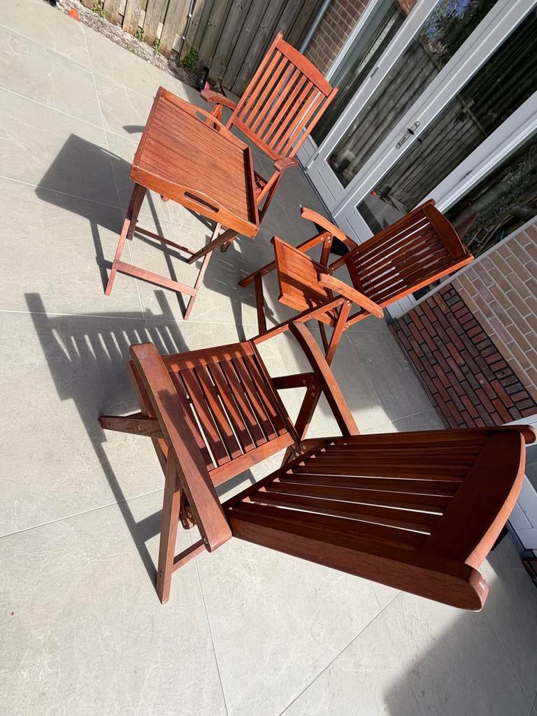 Houten tuinset: 3 stoelen en 1 bistrotafel, Ophalen of Verzenden, Gebruikt, Hout, Inklapbaar