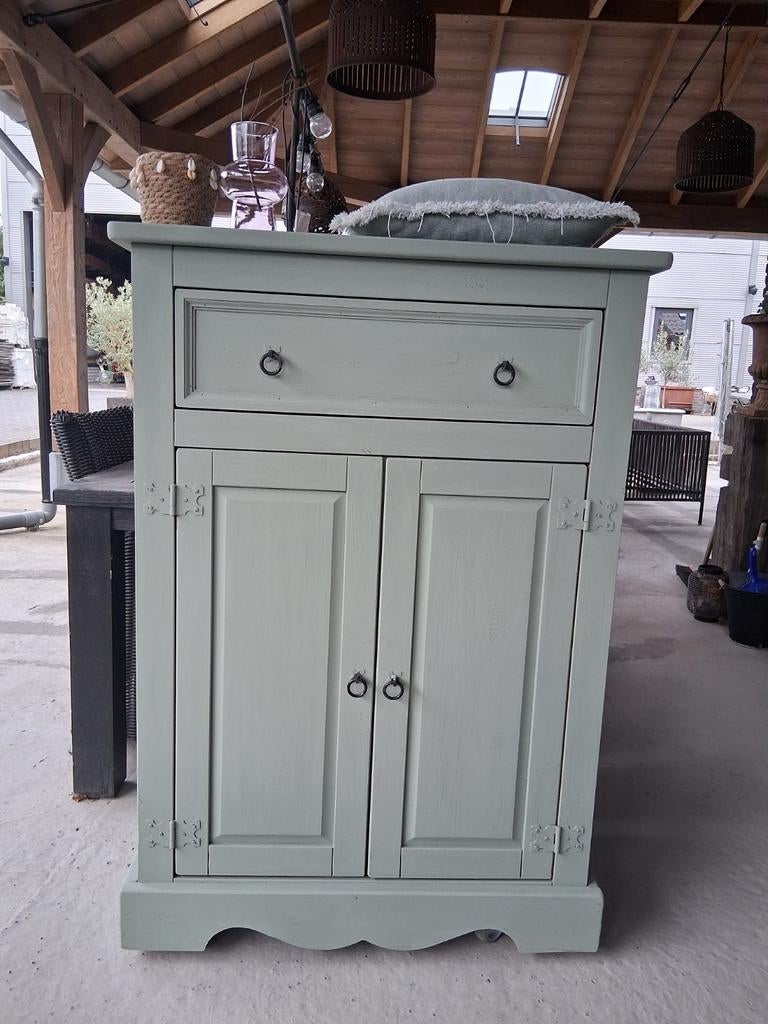 Meidenkast spekkast kledingkast schoenenkast, Ophalen, 50 tot 70 cm, 105 cm of meer, 100 cm of meer