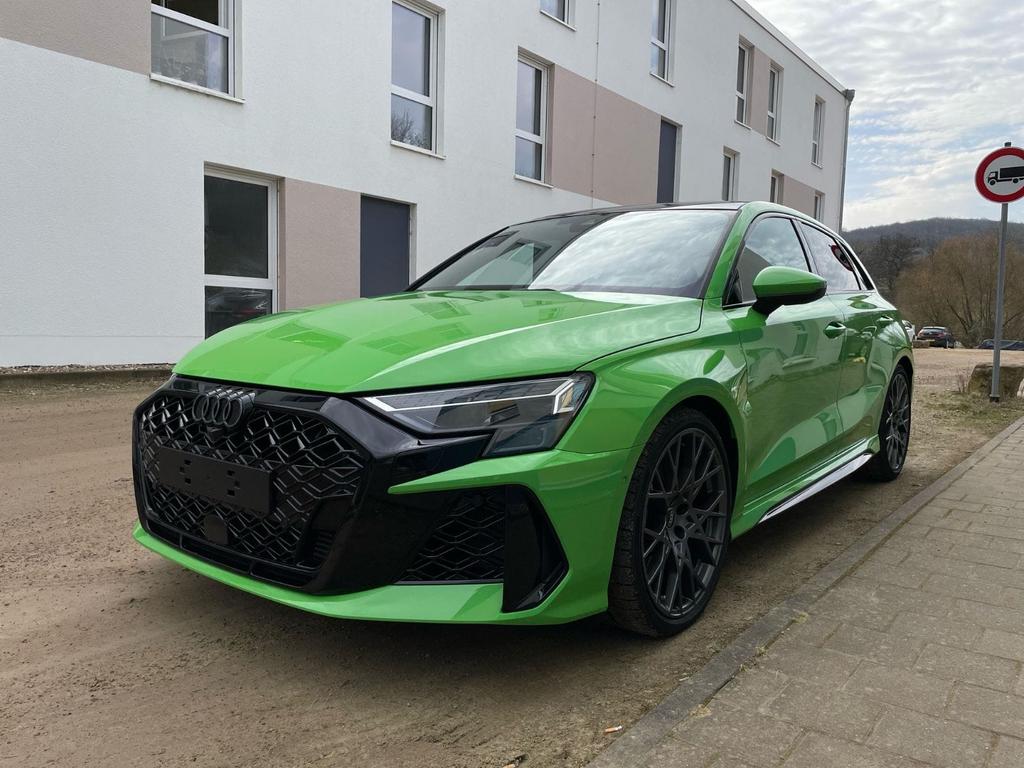 AUDI RS3 BESCHIKBAAR VOOR VERHUUR 18+‼️, Ophalen of Verzenden