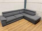 Mooie luze grijze hoekbank met hoofdsteunen - GEREINIGD!!!, Ophalen, 250 tot 300 cm, Luxe, Hoekbank