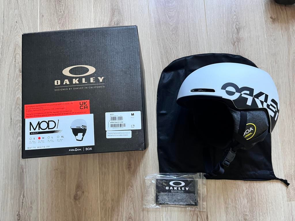 Oakley mod1 ski/ snowboard helm, Sport en Fitness, Snowboarden, Ophalen of Verzenden, Zo goed als nieuw, Helm of Bescherming