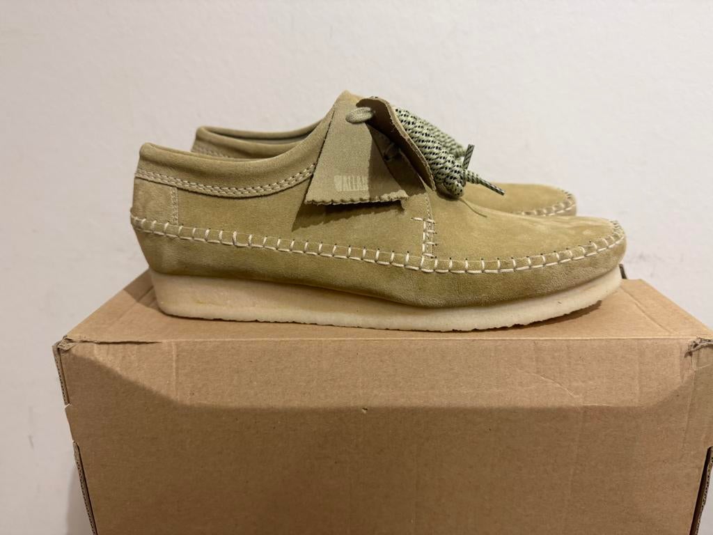 Te koop nieuwe Clarks Weaver Maple Suede, Bruin, Nieuw, Ophalen of Verzenden, 123@home.nl