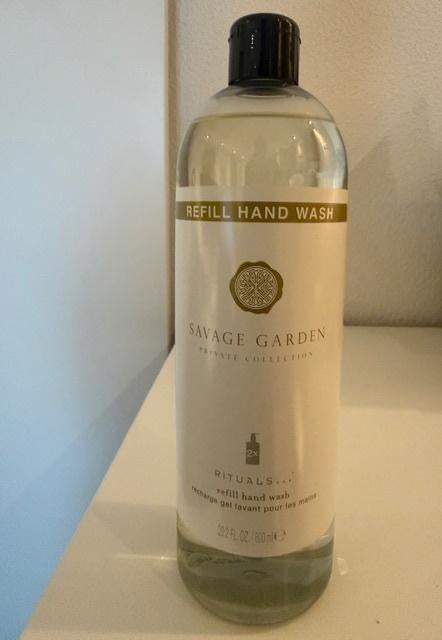 Nieuw Rituals Savage garden refill hand wash handzeep zeep, Sieraden, Tassen en Uiterlijk, Ophalen of Verzenden, Nieuw, Bad & Douche