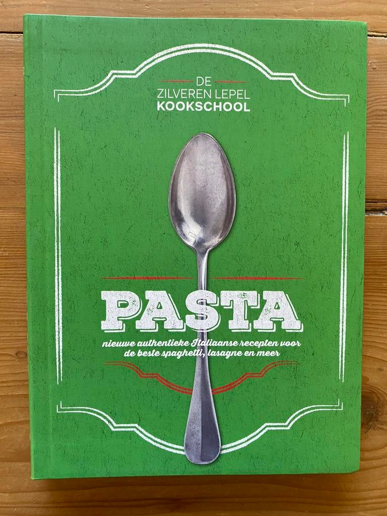 Pasta - De zilveren lepel kookschool, Boeken, Ophalen of Verzenden, Zo goed als nieuw, Italië