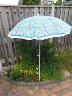Vintage parasolletje, blauw met gekleurde figuren (oranje, g, Ophalen of Verzenden, Gebruikt, 1 tot 2 meter, Stokparasol