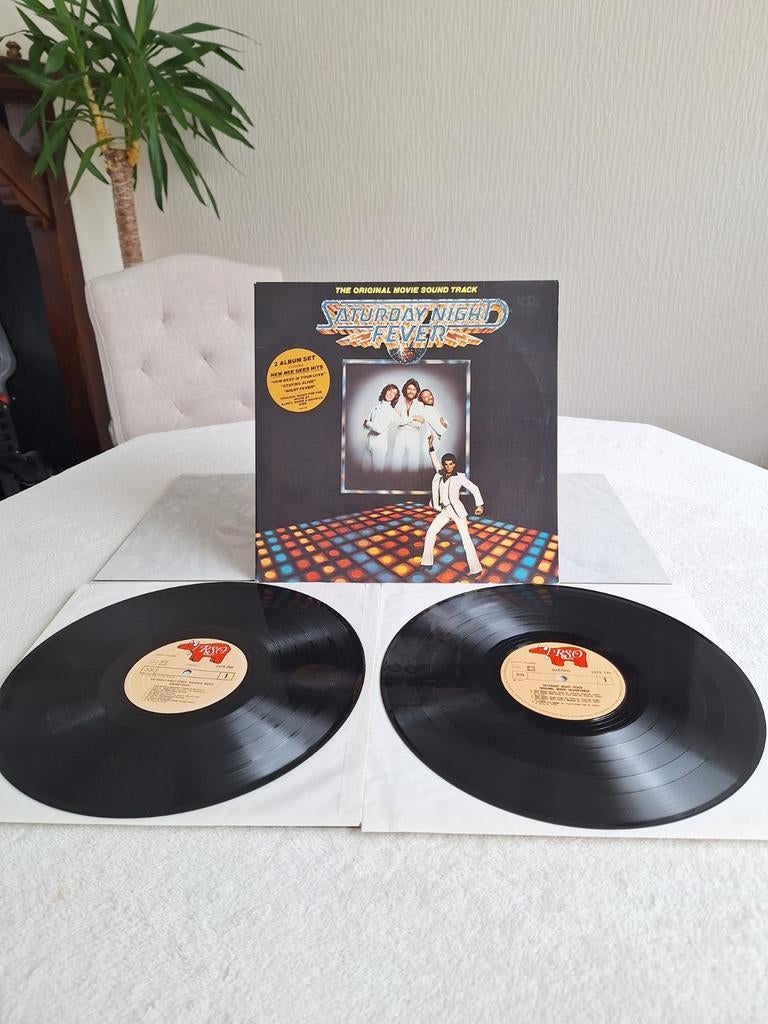 Dubbel LP van BEE GEES  // SATURDAY  NIGHT  FEVER...uit 1977, Cd's en Dvd's, Ophalen of Verzenden, Zo goed als nieuw, 12 inch