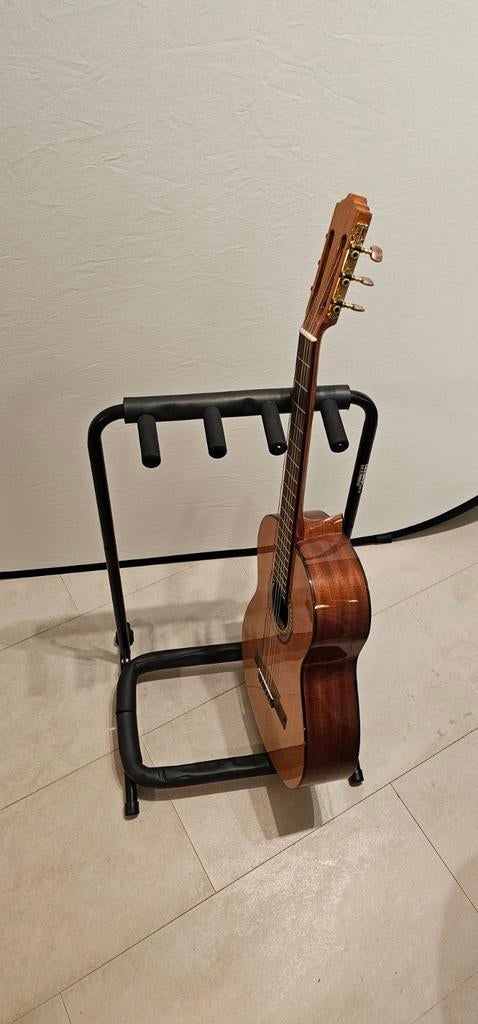 Gitaarstandaard voor 3 gitaren, Muziek en Instrumenten, Standaards, Ophalen of Verzenden, Gebruikt, Instrumentstandaard, Gitaar