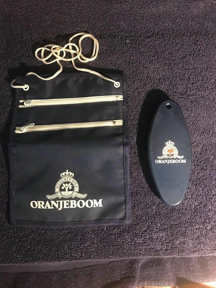 Oranjeboom: opener en tasje voor op vakantie., Verzamelen, Biermerken, Ophalen of Verzenden, Zo goed als nieuw, Overige typen