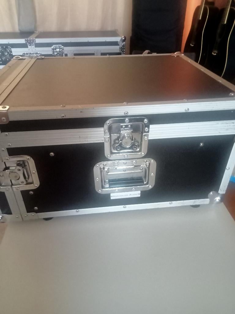 flicht case voor versterker en mentafel, Ophalen of Verzenden, Zo goed als nieuw, Speaker of Versterker, Flightcase