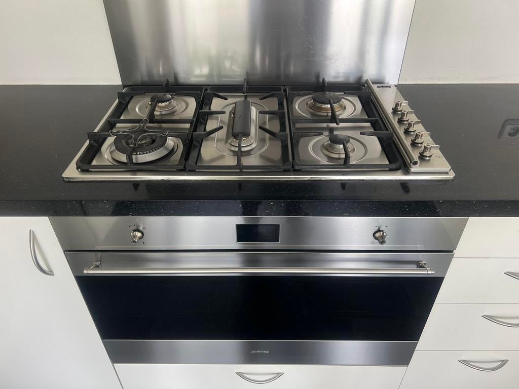 SMEG oven met 5 gas pitten, Witgoed en Apparatuur, Fornuizen, Ophalen, Gebruikt, Minder dan 85 cm, 60 cm of meer