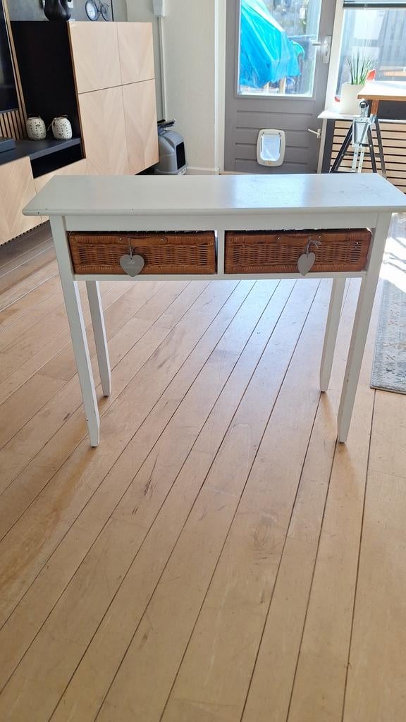 Witte sidetable met 2 rieten mandjes - 100x35x80cm, Huis en Inrichting, Tafels | Sidetables, Ophalen, Gebruikt, 50 tot 100 cm