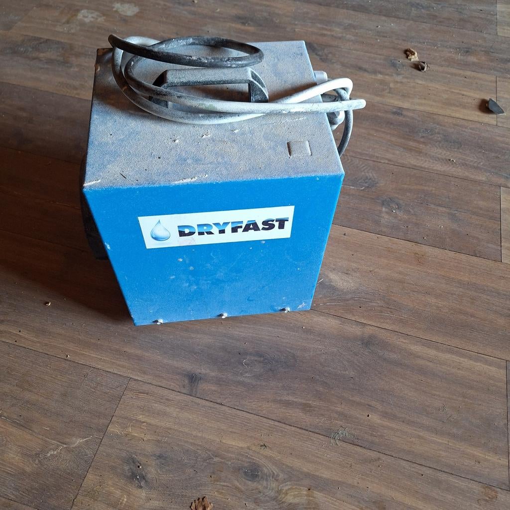 Dryfast DFE1 elektrische kachel 3 kW, Doe-het-zelf en Verbouw, Verwarming en Radiatoren, Ophalen of Verzenden