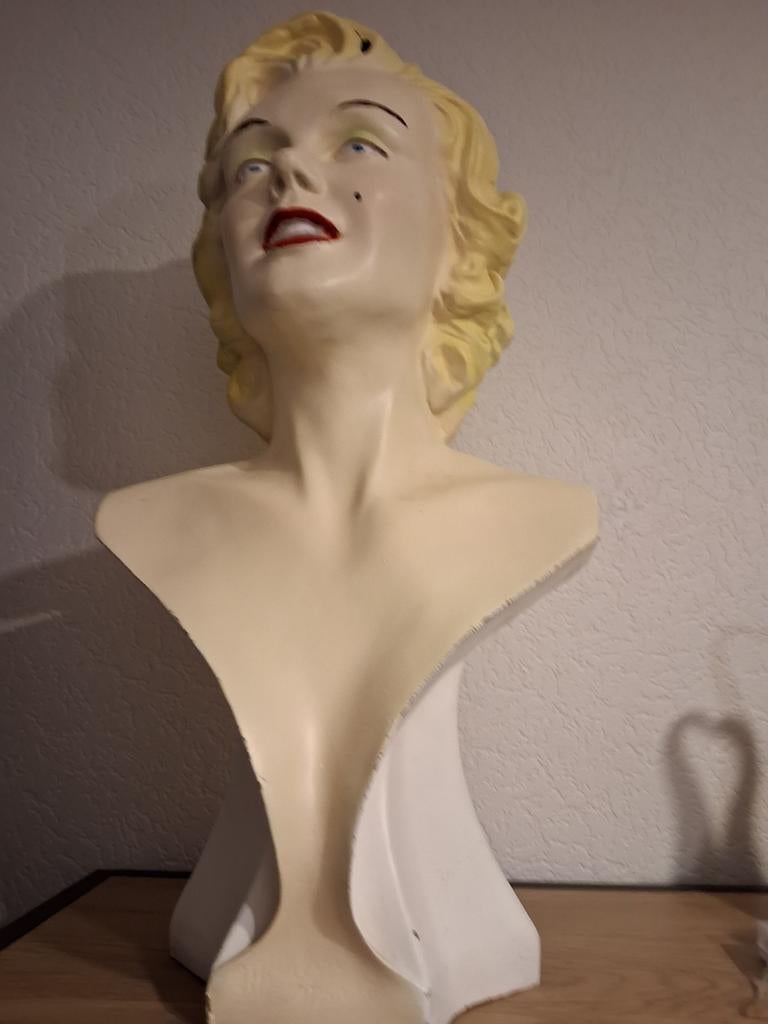 Marilyn Monroe buste, Ophalen of Verzenden, Kunststof, Buste, 50 - 100 cm