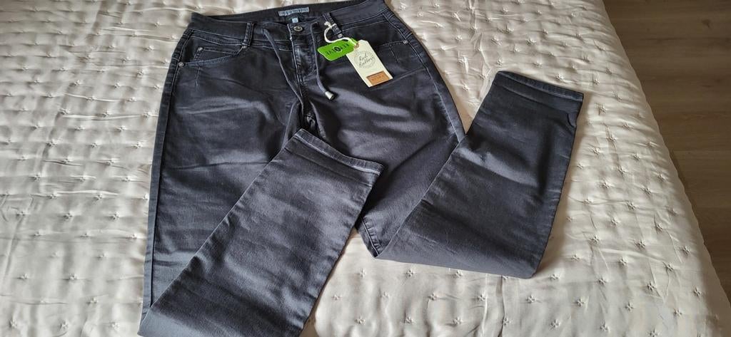 Red button jog maat 36, Kleding | Dames, Nieuw, Ophalen of Verzenden, Maat 36 (S), Grijs