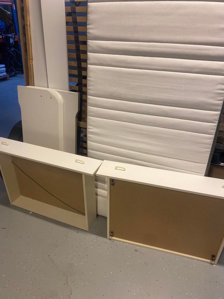 Bed met lades - gratis, Huis en Inrichting, Slaapkamer | Bedden, Ophalen, 90 cm, Eenpersoons, Wit