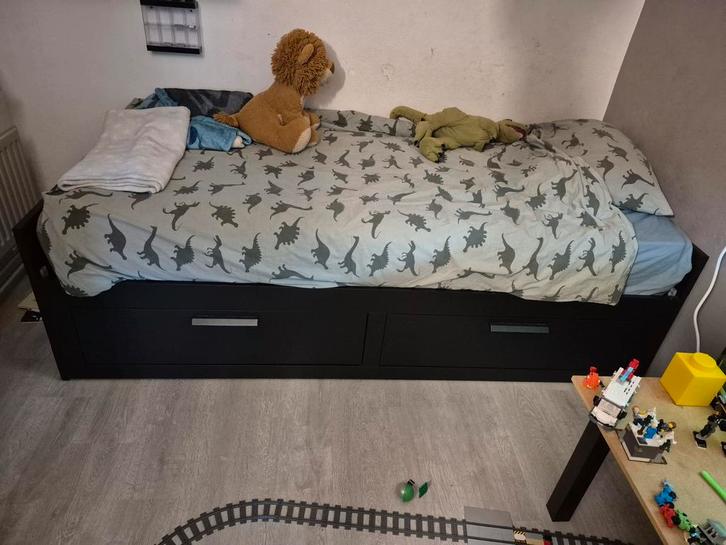 IKEA Hemnes Uitschuifbed met lades - Zwart, Kinderen en Baby's, Kinderkamer | Bedden, Zo goed als nieuw, 180 cm of meer, 85 tot 100 cm
