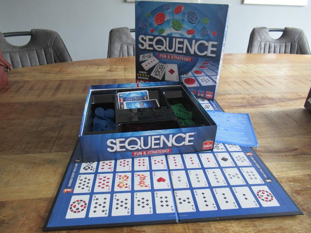 Mooi Spel Sequence Bordspel. Original Fun & Stretegic, Ophalen of Verzenden, Zo goed als nieuw, Goliath