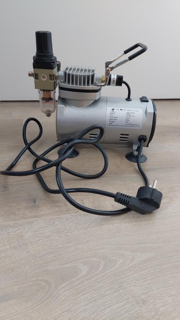Createx Compressor TC-20C - Airbrush Compressor, Gebruikt, Ophalen of Verzenden, Minder dan 200 liter/min, Olievrij