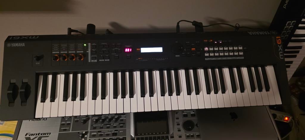 Yamaha MX61, Muziek en Instrumenten, Ophalen of Verzenden