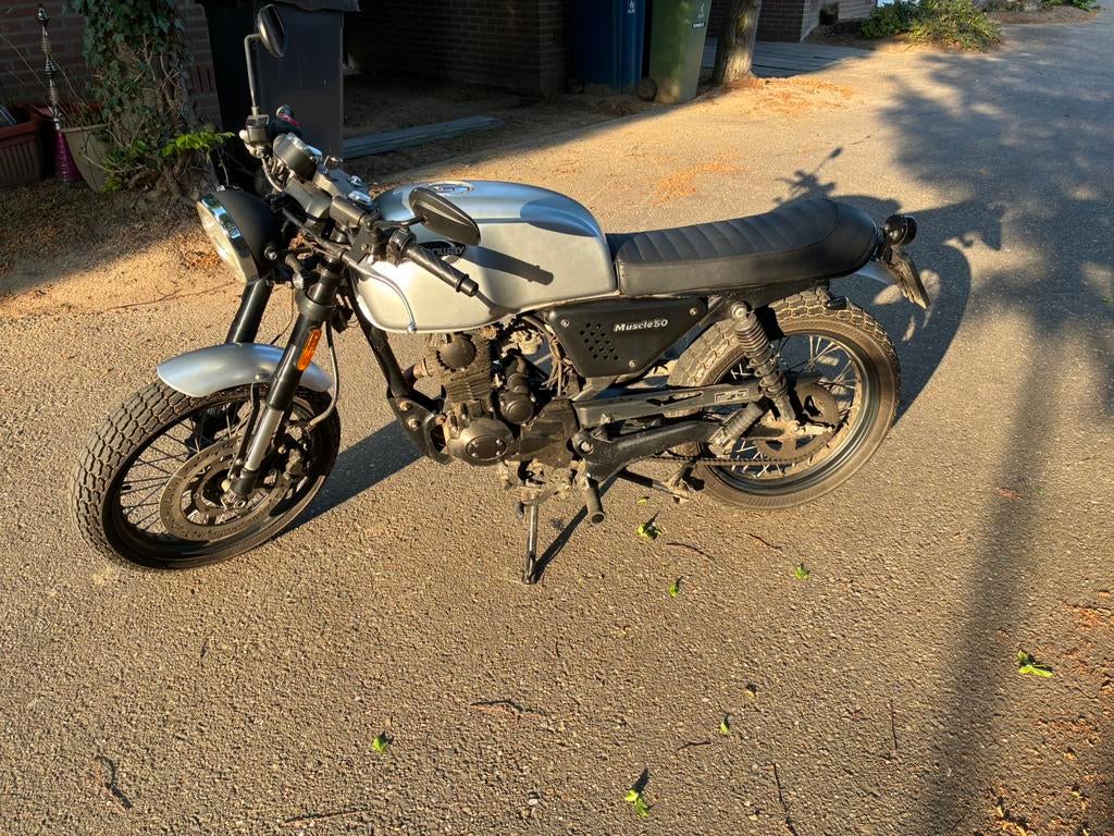 Hanway Muscle 50 schakelbrommer - Caferacer, Fietsen en Brommers, Brommers | Overige merken, Ophalen, Zo goed als nieuw, Hanway