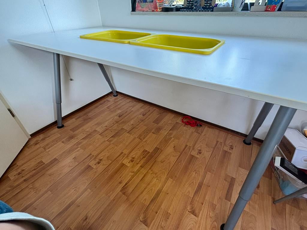 Bureau / knutseltafel / legotafel van ikea galant, Ophalen, Zo goed als nieuw, 75 tot 100 cm, Minder dan 50 cm