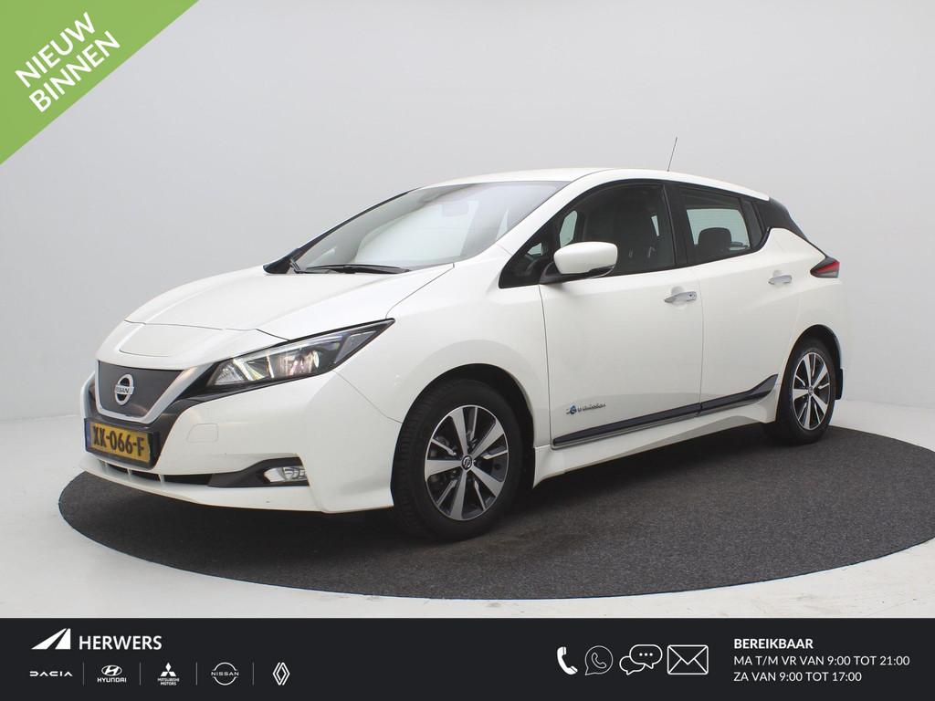 Nissan LEAF Acenta 40 kWh Electric / SoH 84,9% / Stoel en St, Stof, Gebruikt, Wit, Origineel Nederlands