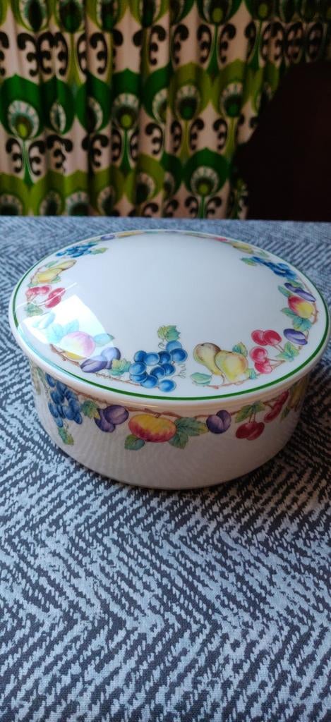 Nieuwe bonbonniere van Villeroy en Boch., Antiek en Kunst, Ophalen