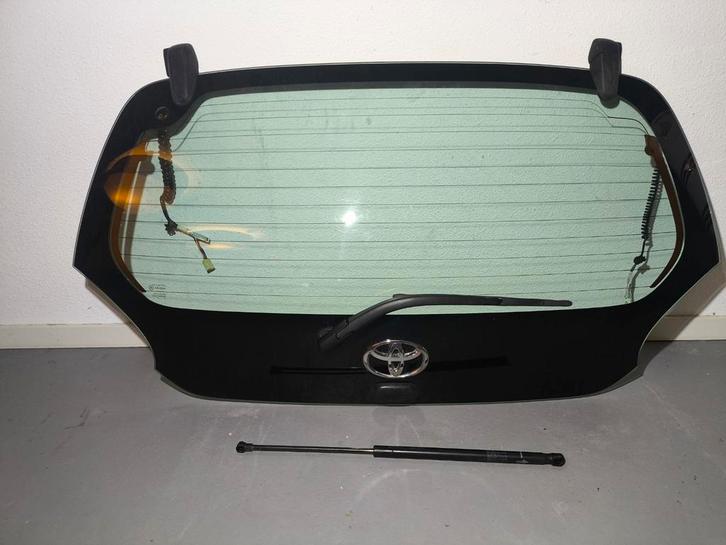 Toyota Aygo achteruit met gasveer+ruitenwisser 2009-2012, Auto-onderdelen, Ruiten en Toebehoren, Toyota, Ophalen of Verzenden