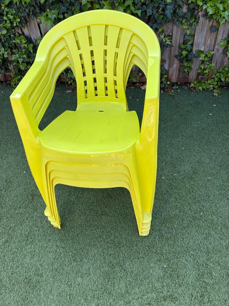 4 stapelbare kuipstoelen -  kunststof, Ophalen, Gebruikt, Kunststof, Stapelbaar