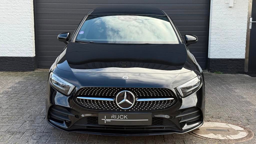 Mercedes-Benz A-klasse 250 e AMG| Pano | Burmester | HUD | D, Auto's, Mercedes-Benz, Gebruikt, Zwart, 4 cilinders, Zwart