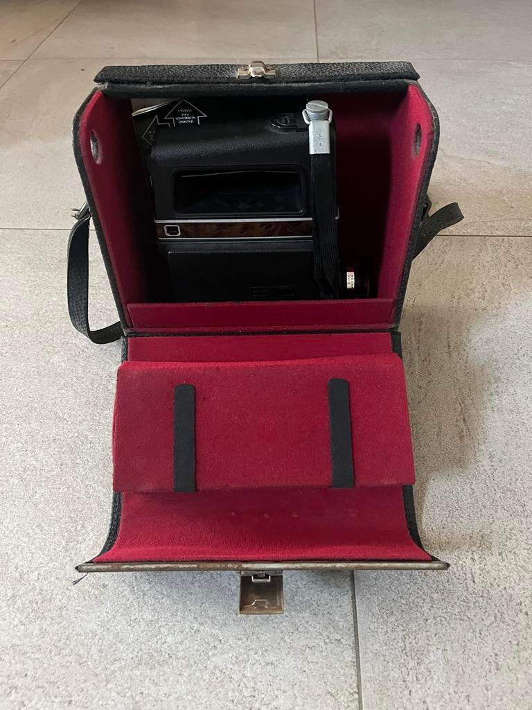 Kodak Ektasound 140 filmcamera, Ophalen, 8mm, (Video)band