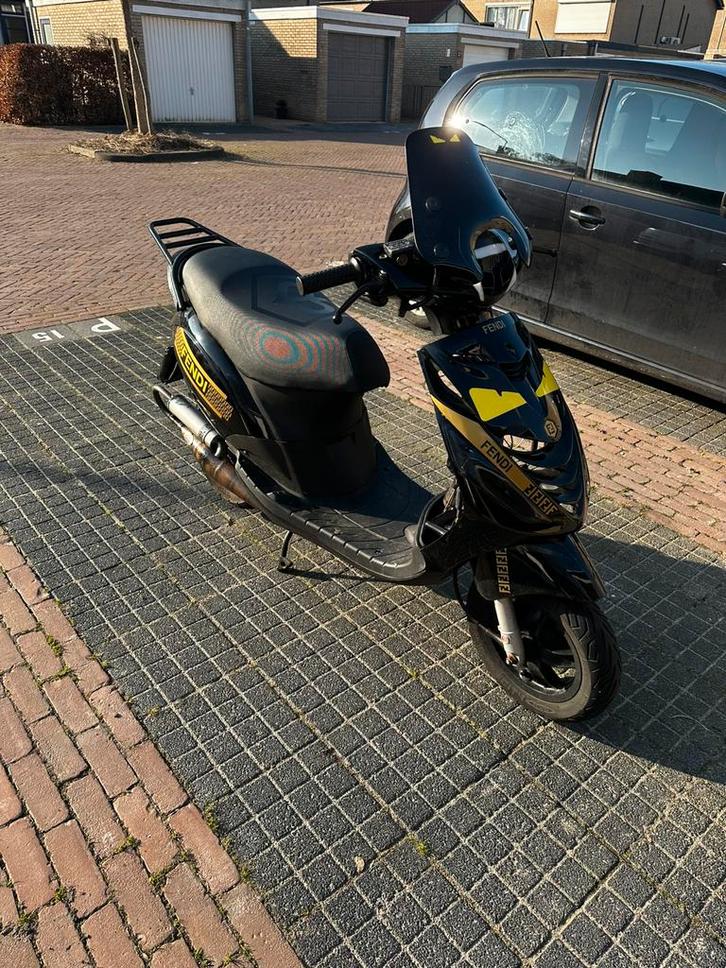 Piaggio zip 70 mk2 AC, Fietsen en Brommers, Brommeronderdelen | Scooters, Zo goed als nieuw, Ophalen of Verzenden