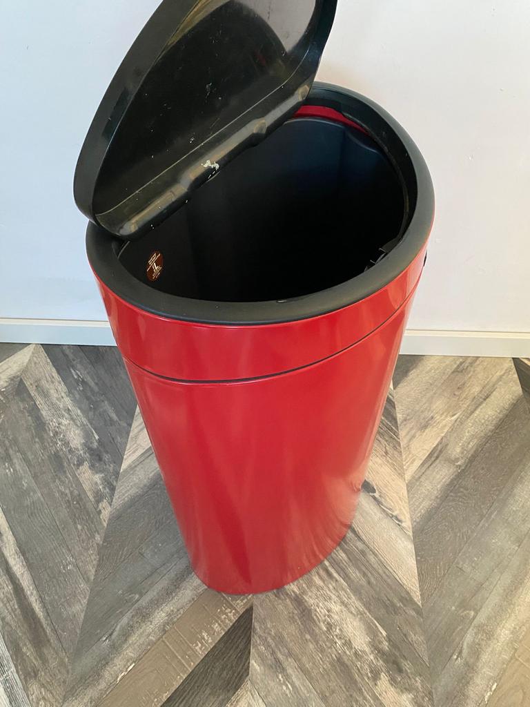 Brabantia Prullenbak Rood - Zo goed als nieuw, Ophalen, Zo goed als nieuw, 30 tot 40 liter, Metaal